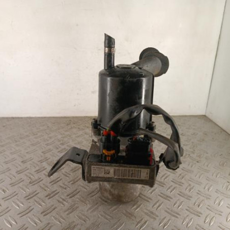 Pompe de direction PEUGEOT 3008 1