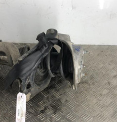 Support pivot avant droit PEUGEOT 407