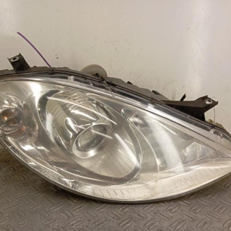 Optique avant principal droit (feux)(phare) MERCEDES CLASSE A 169