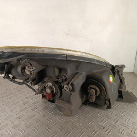 Optique avant principal gauche (feux)(phare) TOYOTA COROLLA VERSO 2