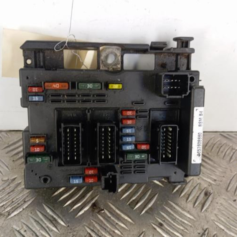 Boitier servitude moteur (BSM) PEUGEOT 206