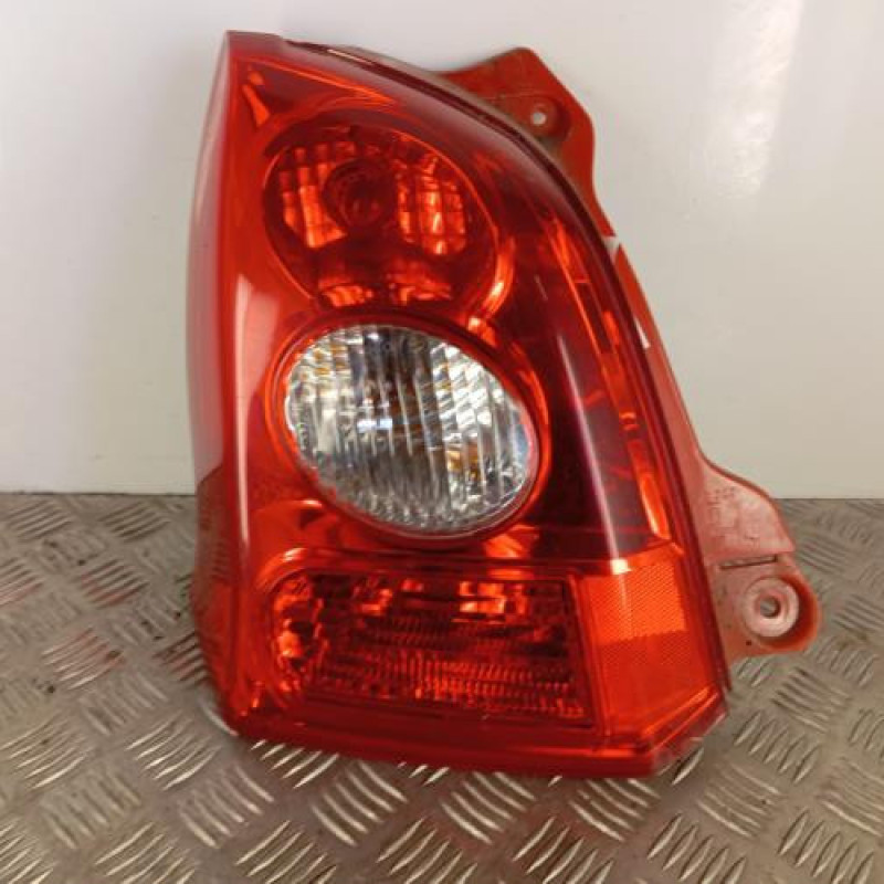 Feu arriere principal gauche (feux) SUZUKI ALTO 3
