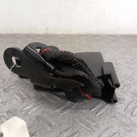 Attache ceinture arriere droit RENAULT CLIO 3