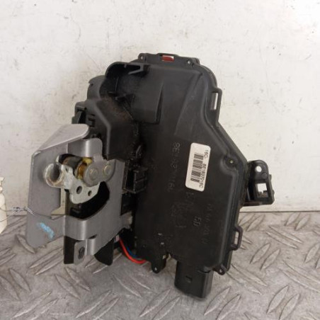 Serrure avant droit AUDI A4 2