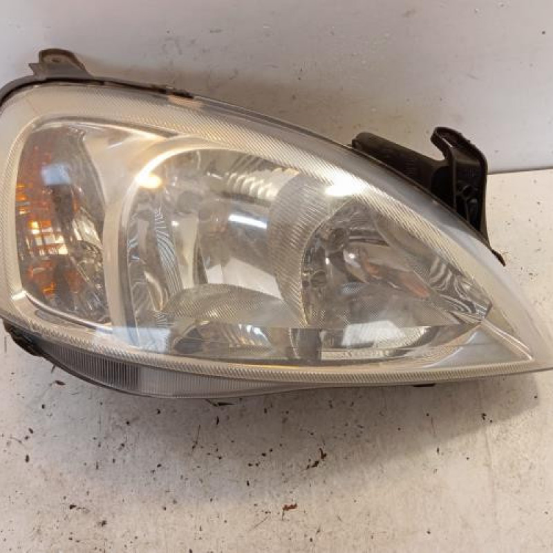 Optique avant principal droit (feux)(phare) OPEL CORSA C