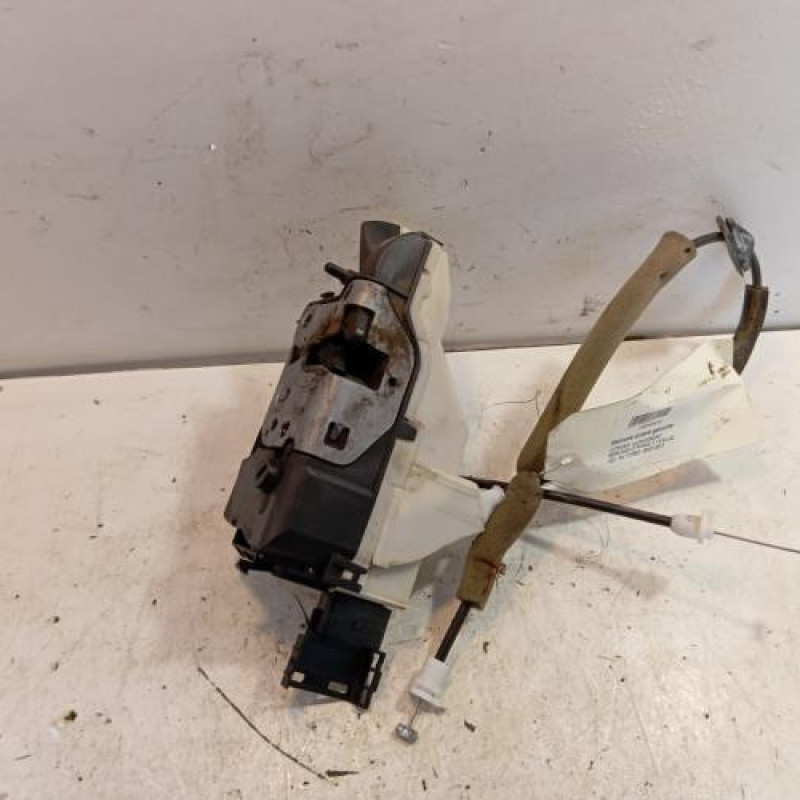 Serrure avant gauche CITROEN BERLINGO 2