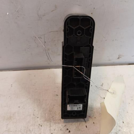Interrupteur de leve vitre avant gauche RENAULT MEGANE 4