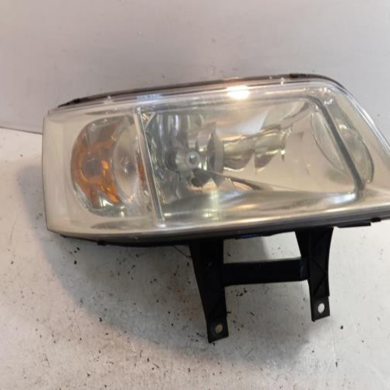 Optique avant principal droit (feux)(phare) VOLKSWAGEN TRANSPORTER 5