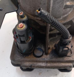 Pompe de direction RENAULT TRAFIC 3 COURT Photo n°4