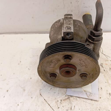 Pompe de direction RENAULT MASTER 2 Photo n°1