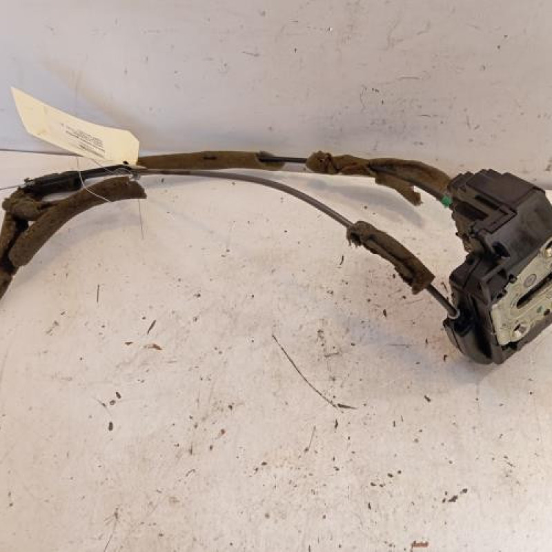 Serrure arriere gauche NISSAN QASHQAI 1