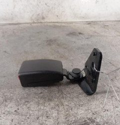 Attache ceinture arriere gauche PEUGEOT 2008 1
