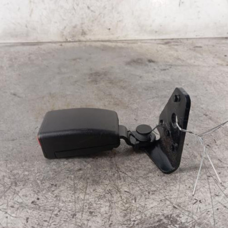 Attache ceinture arriere gauche PEUGEOT 2008 1