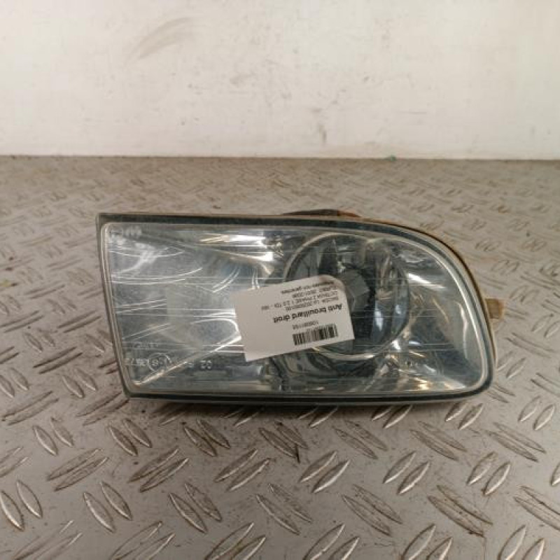 Anti brouillard droit (feux) SKODA OCTAVIA 2 Anti brouillard droit (feux) SKODA OCTAVIA 2
