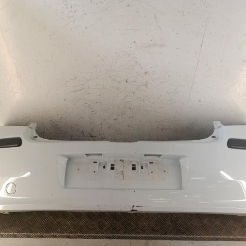 Pare choc arriere RENAULT CLIO 3