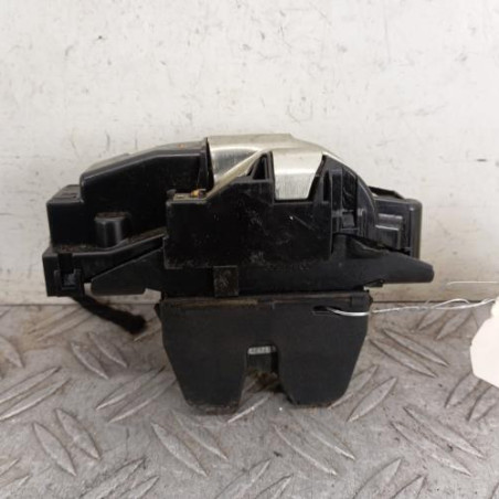 Serrure de hayon PEUGEOT 207
