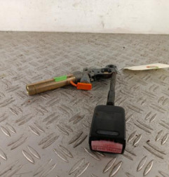 Attache ceinture avant droit PEUGEOT 306 Photo n°1