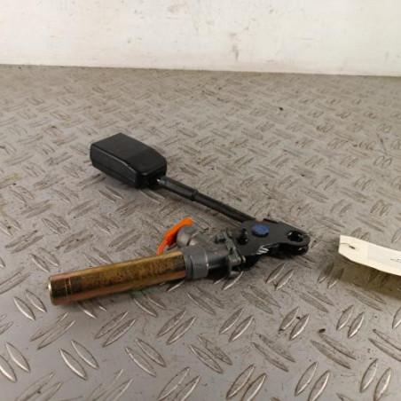 Attache ceinture avant droit PEUGEOT 306