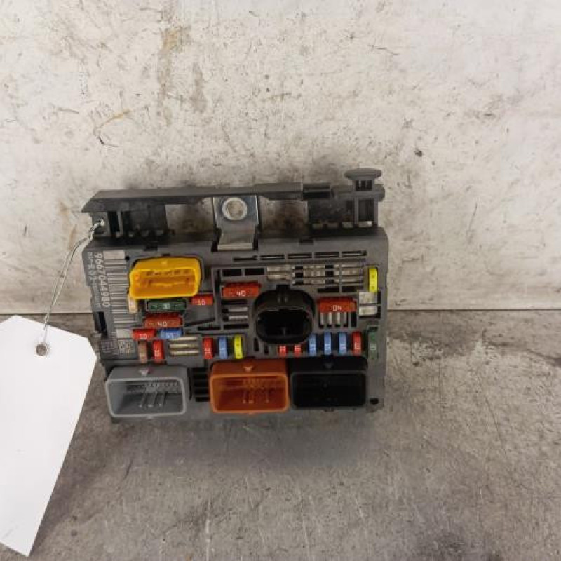 Boitier servitude moteur (BSM) PEUGEOT 3008 1 Boitier servitude moteur (BSM) PEUGEOT 3008 1