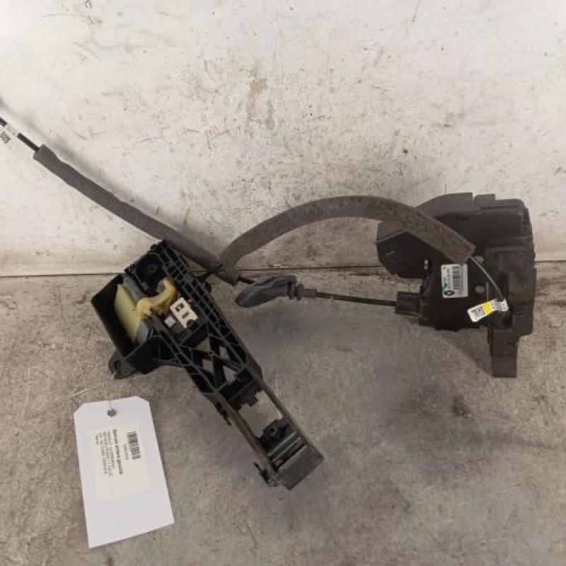 Serrure arriere gauche RENAULT MEGANE 4 Serrure arriere gauche RENAULT MEGANE 4