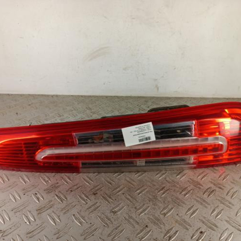 Feu arriere principal droit (feux) FORD C-MAX 1