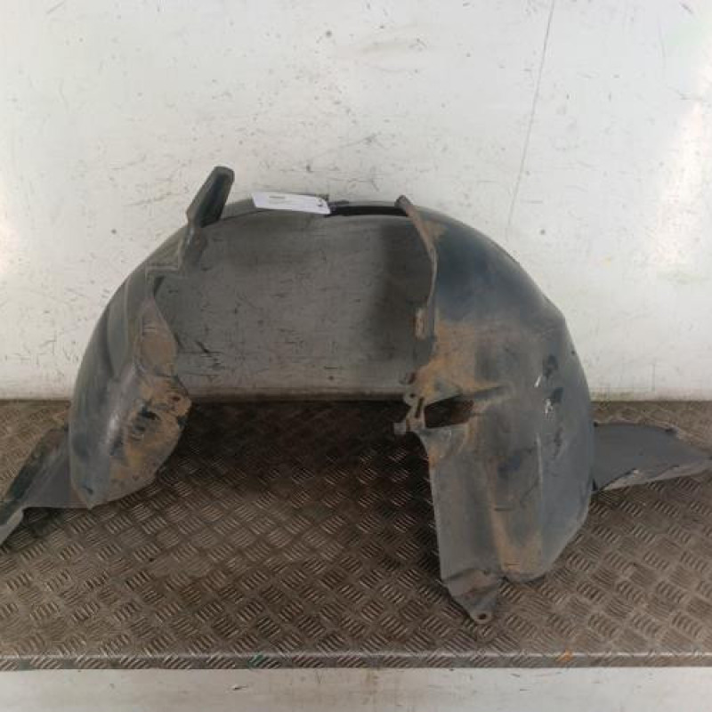 Pare boue avant gauche PEUGEOT 406 Pare boue avant gauche PEUGEOT 406