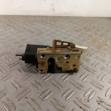 Serrure arriere gauche PEUGEOT 106