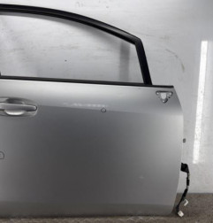 Porte avant droit TOYOTA VERSO Photo n°1