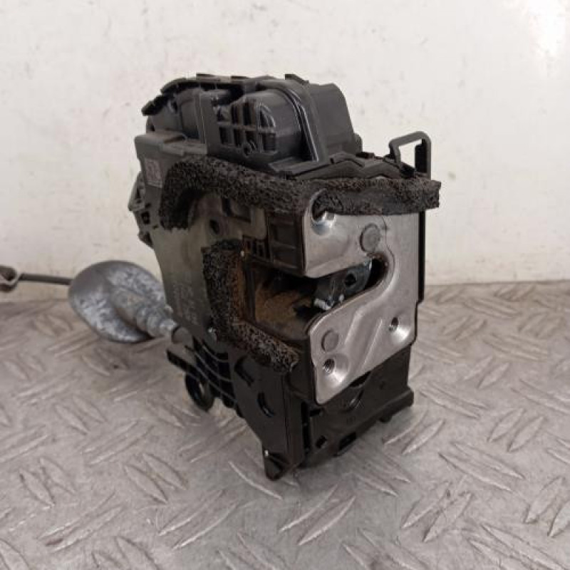 Serrure avant droit RENAULT TWINGO 3 Serrure avant droit RENAULT TWINGO 3