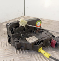 Serrure arriere gauche OPEL MERIVA B Photo n°3