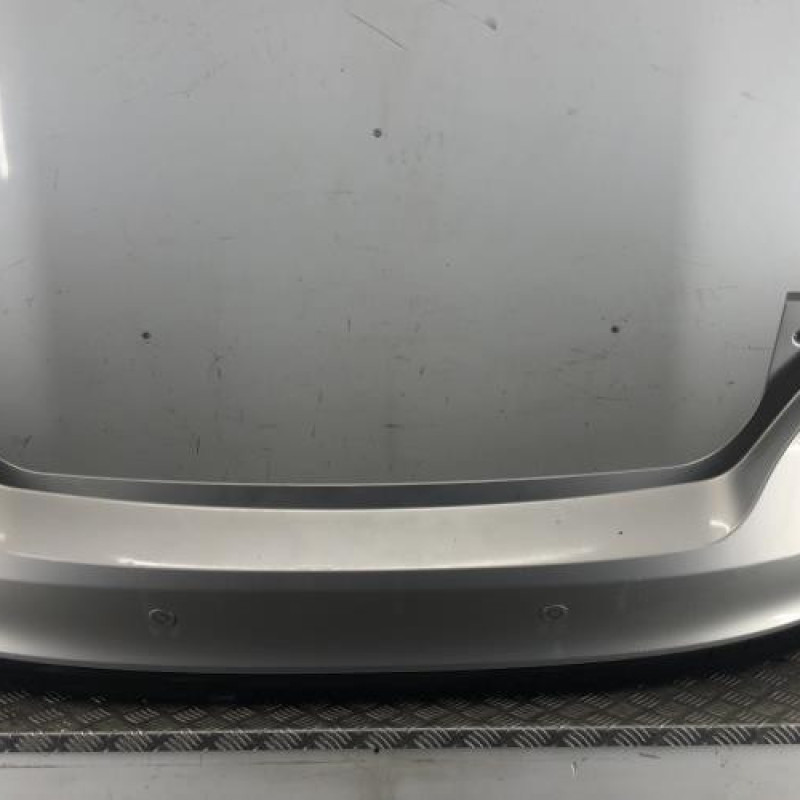 Pare choc arriere FORD FOCUS 3