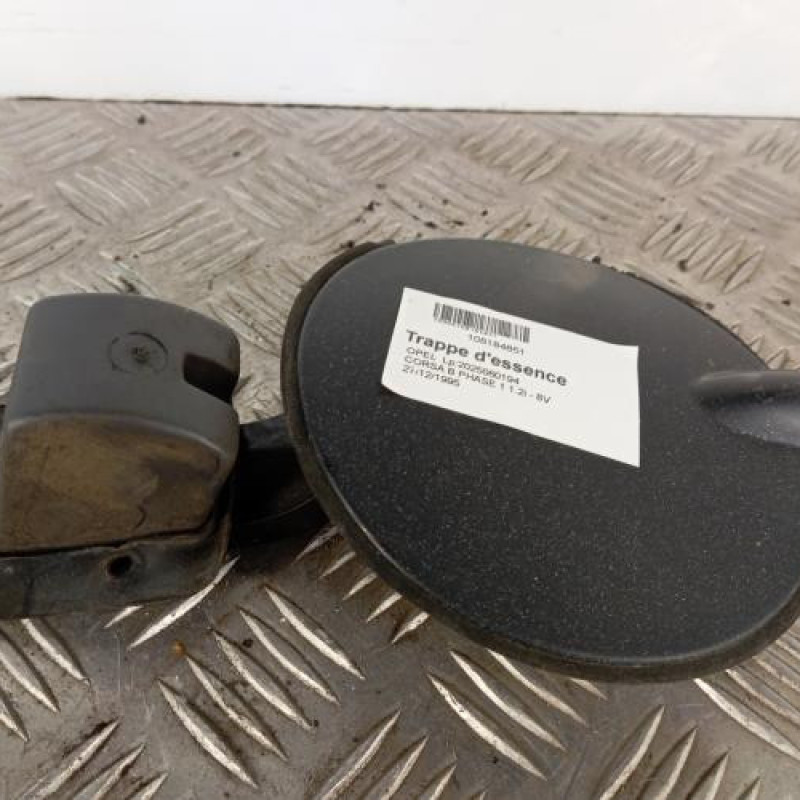 Trappe d'essence OPEL CORSA B Trappe d'essence OPEL CORSA B