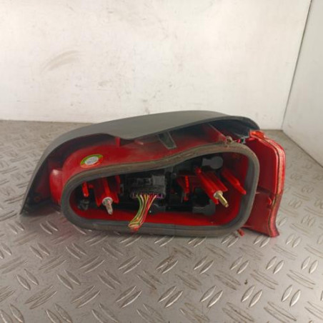 Feu arriere principal gauche (feux) PEUGEOT 106