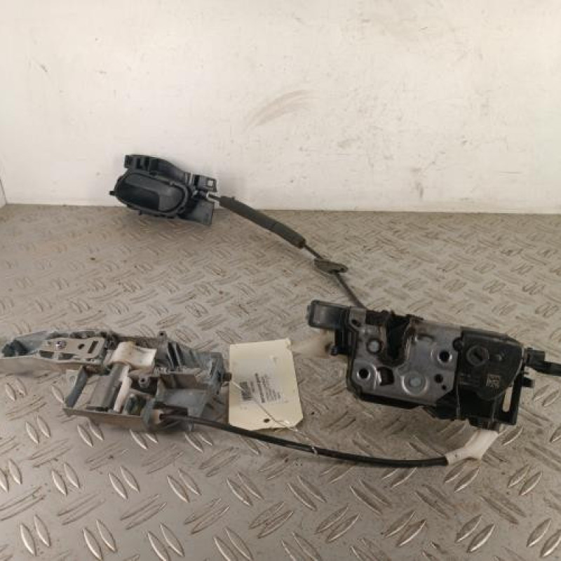 Serrure avant gauche CITROEN C3 2 Serrure avant gauche CITROEN C3 2