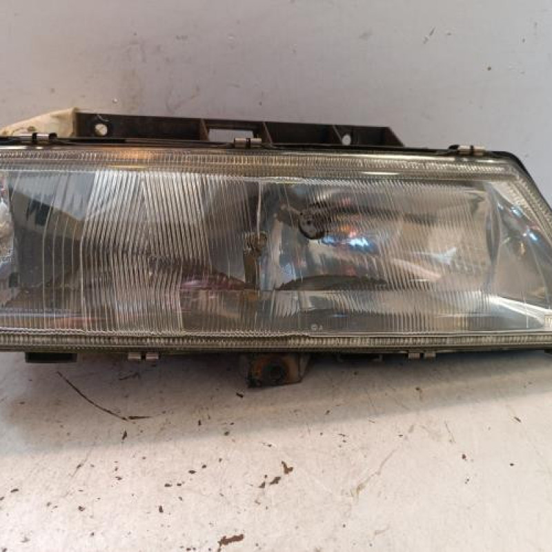 Optique avant principal droit (feux)(phare) CITROEN XANTIA