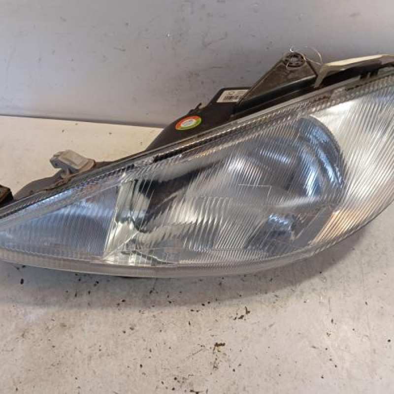 Optique avant principal gauche (feux)(phare) PEUGEOT 206