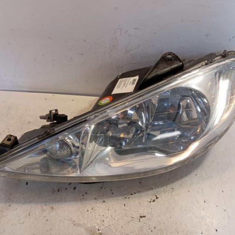 Optique avant principal gauche (feux)(phare) PEUGEOT 206