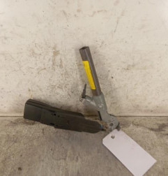 Attache ceinture avant droit RENAULT KANGOO 1