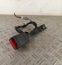 Attache ceinture avant gauche TOYOTA VERSO