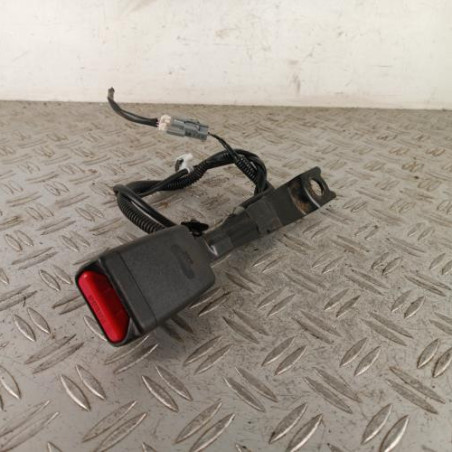 Attache ceinture avant gauche TOYOTA VERSO