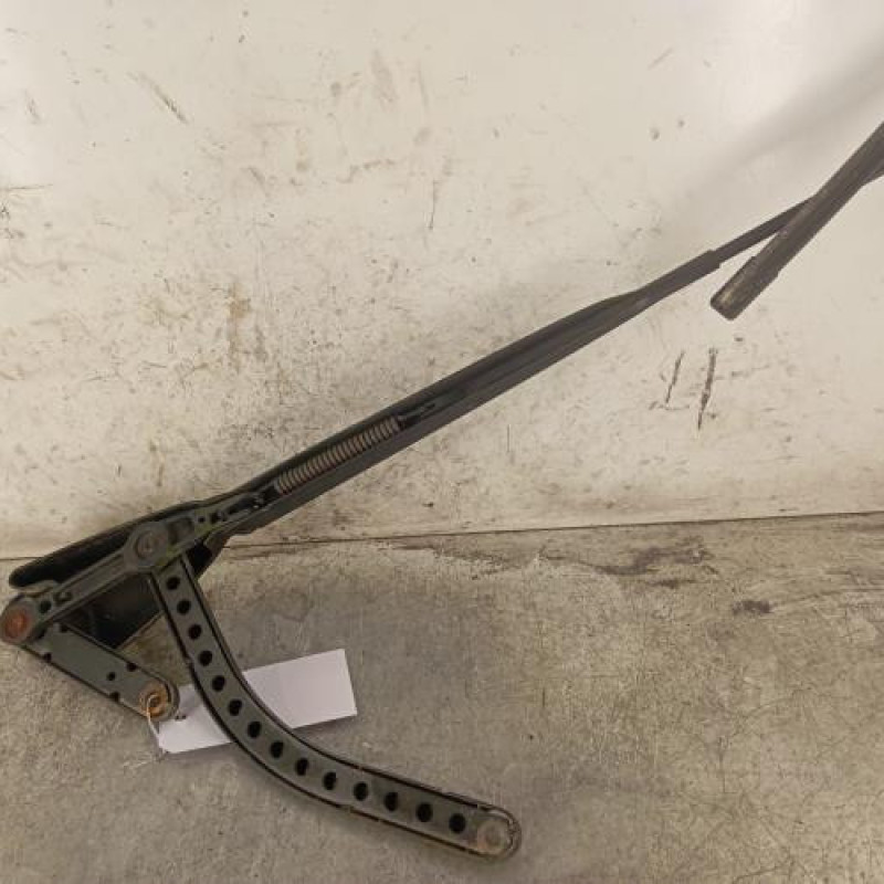 Bras essuie glace avant droit RENAULT SCENIC 2 Bras essuie glace avant droit RENAULT SCENIC 2