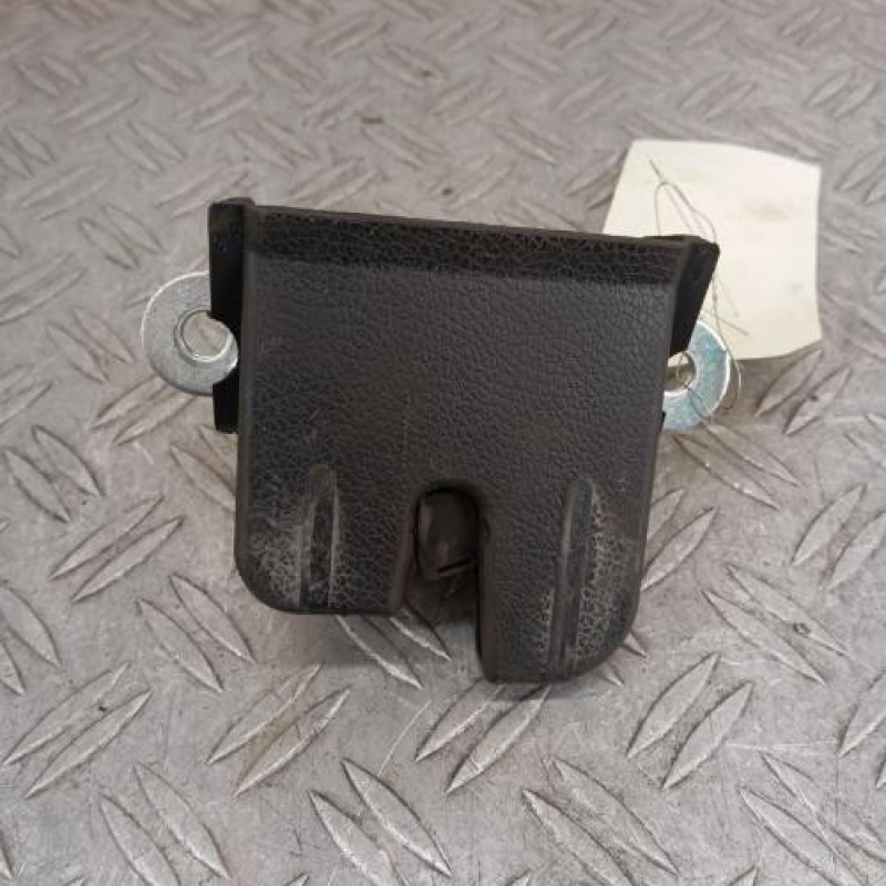 Serrure de hayon VOLKSWAGEN GOLF PLUS Serrure de hayon VOLKSWAGEN GOLF PLUS