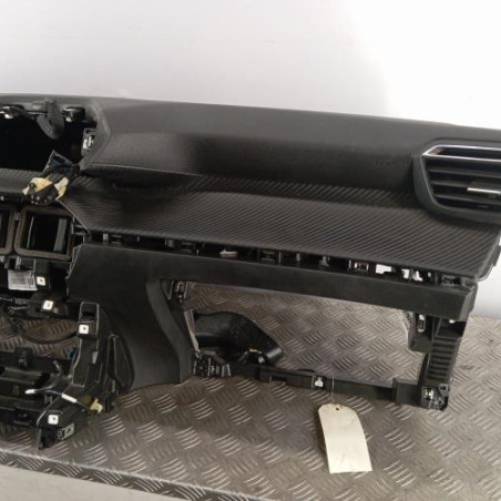 Planche de bord complete PEUGEOT 2008 2