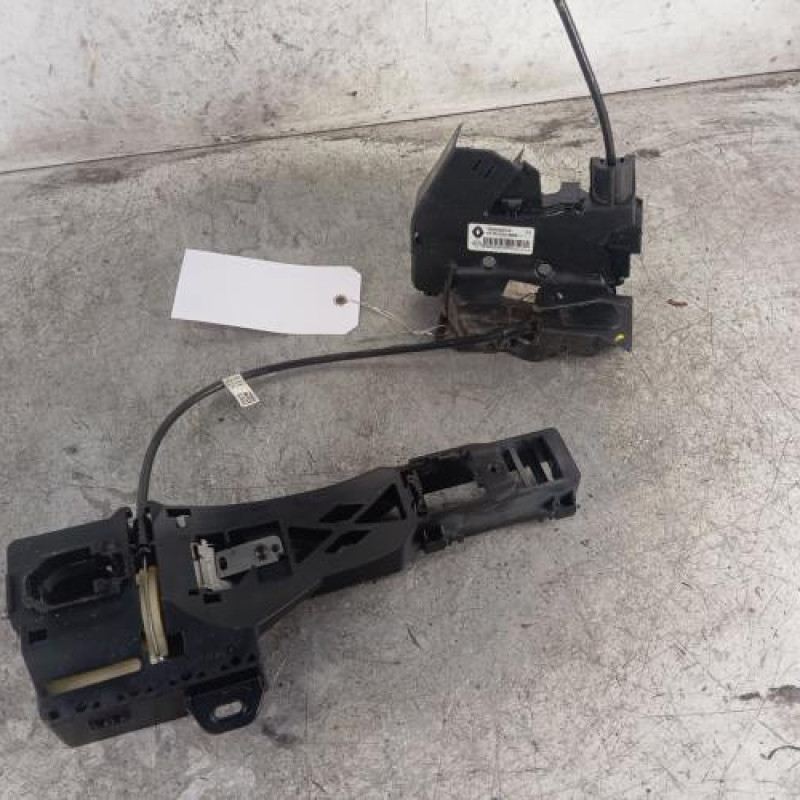 Serrure avant droit RENAULT MEGANE 4 Serrure avant droit RENAULT MEGANE 4
