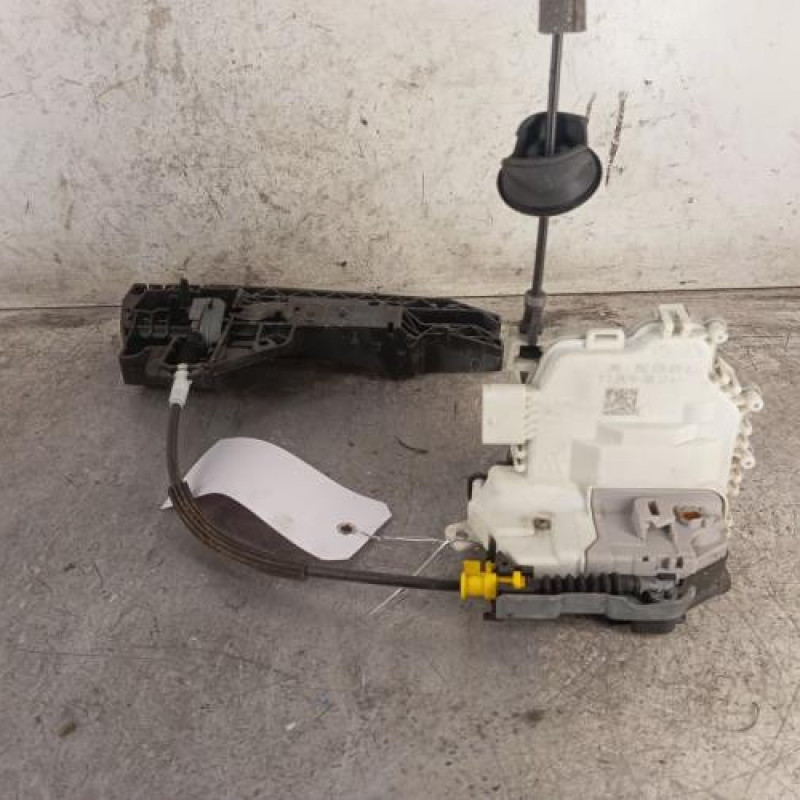 Serrure arriere gauche AUDI A1 1 Serrure arriere gauche AUDI A1 1