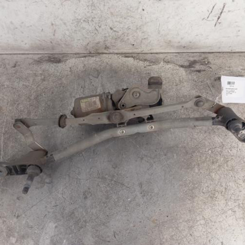 Moteur essuie glace avant RENAULT CLIO 3 Moteur essuie glace avant RENAULT CLIO 3