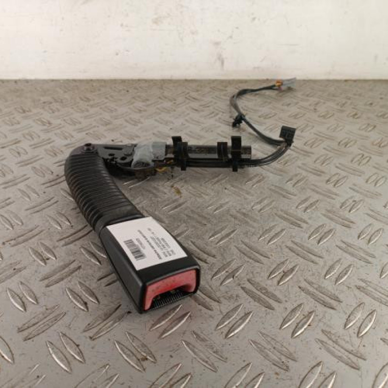 Attache ceinture avant droit MINI MINI 2 R56