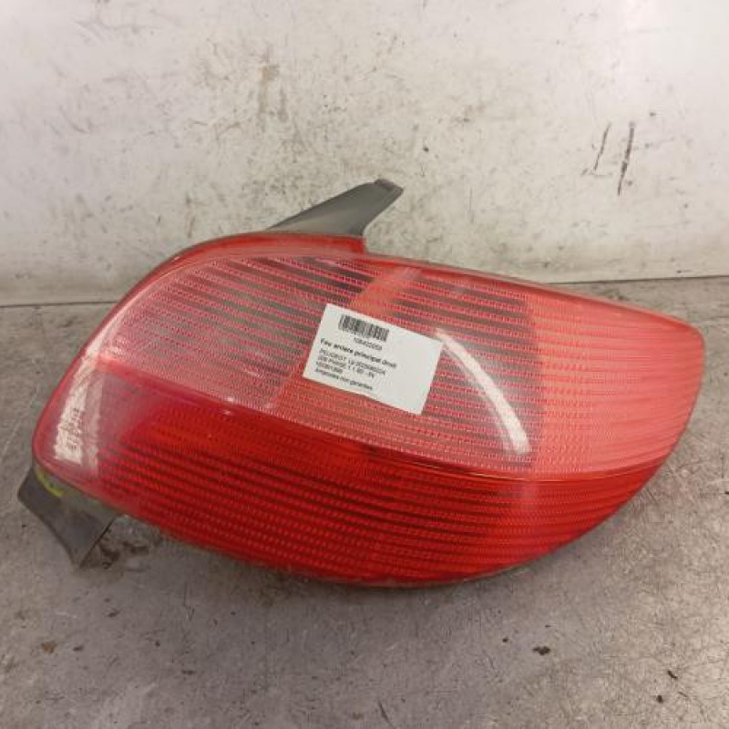 Feu arriere principal droit (feux) PEUGEOT 206 Feu arriere principal droit (feux) PEUGEOT 206