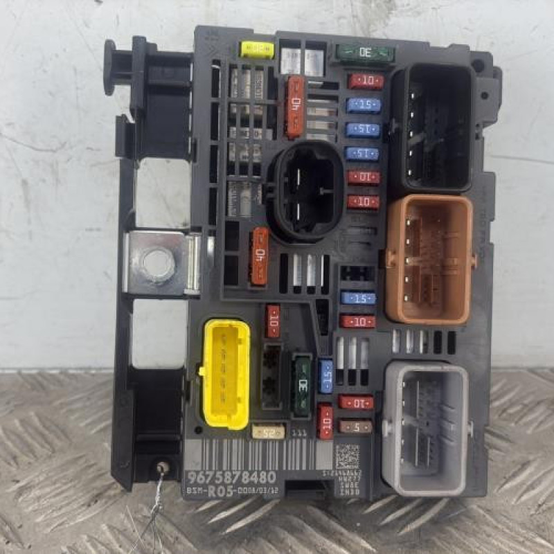 Boitier servitude moteur (BSM) PEUGEOT 308 1 SW Boitier servitude moteur (BSM) PEUGEOT 308 1 SW