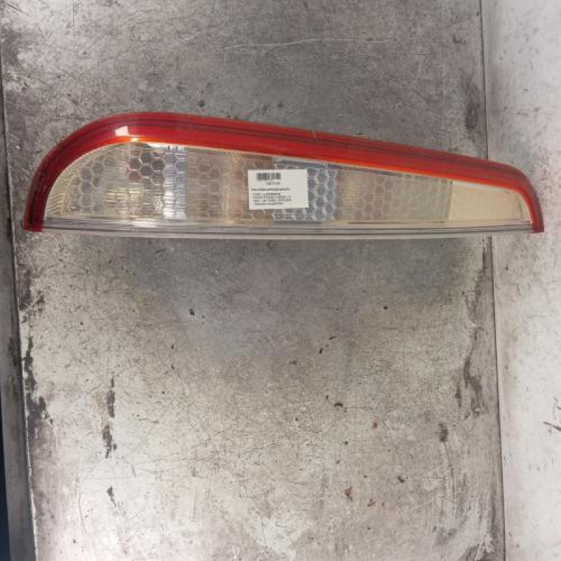 Feu arriere principal gauche (feux) FORD FOCUS 2 Feu arriere principal gauche (feux) FORD FOCUS 2